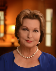 First Lady Susan Hutchinson